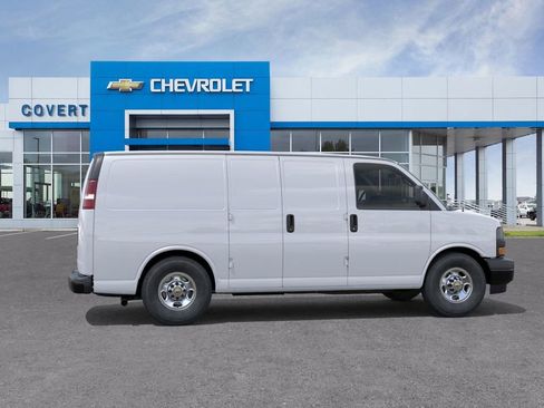 New 2025 Chevrolet Express 3500 w/ Driver Convenience Package image 5