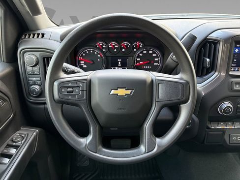Used 2025 Chevrolet Silverado 1500 Custom image 11