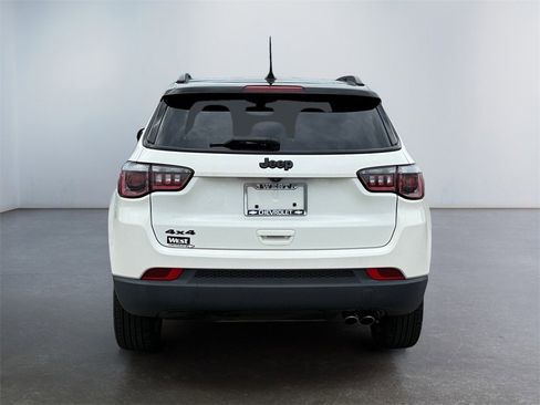 Used 2020 Jeep Compass Latitude image 4