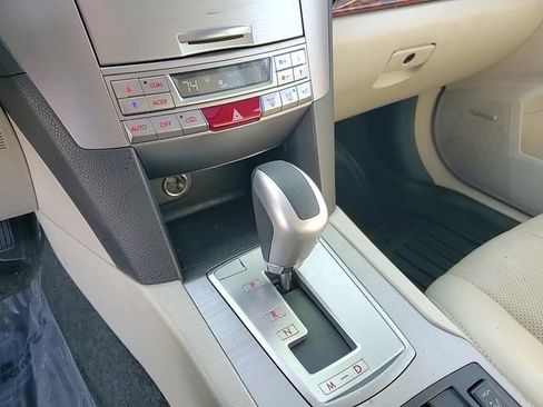 Used 2012 Subaru Outback 3.6R Limited w/ Moonroof Pkg image 22