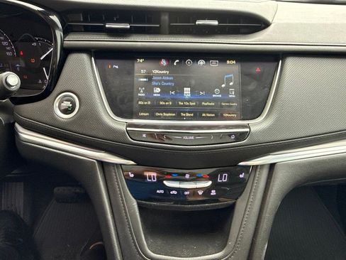 Used 2018 Cadillac XT5 Luxury w/ Driver Awareness Package AWD/4WD image 19