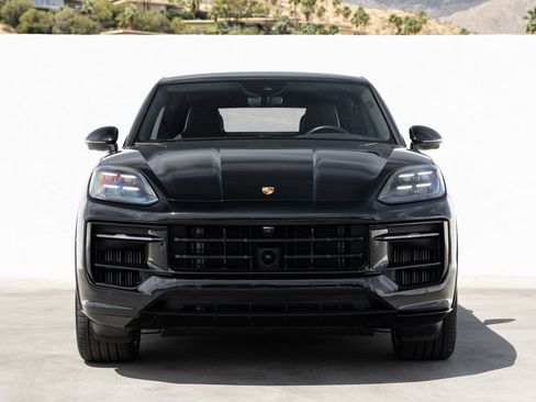 Certified 2025 Porsche Cayenne S AWD/4WD image 10