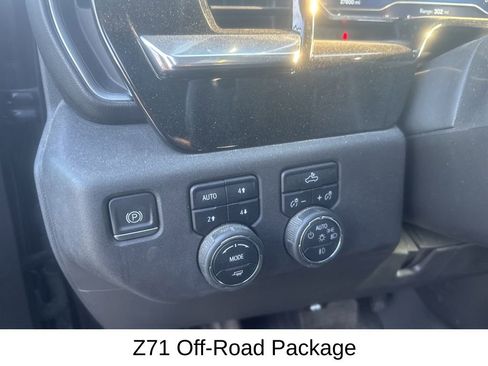 Used 2022 Chevrolet Silverado 1500 RST image 19