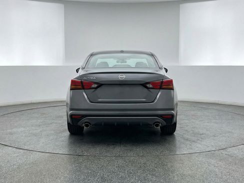 Used 2025 Nissan Altima 2.5 SV image 7