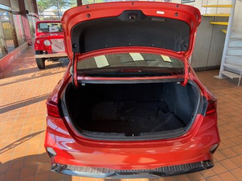 Used 2023 Kia Forte GT-Line w/ GT-Line Premium Package image 12