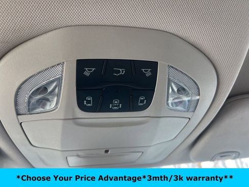 Certified 2023 Chrysler Pacifica Touring-L image 78