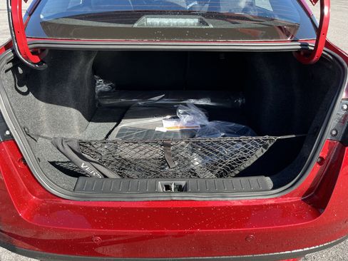 New 2025 Nissan Versa SV w/ Trunk Package image 5