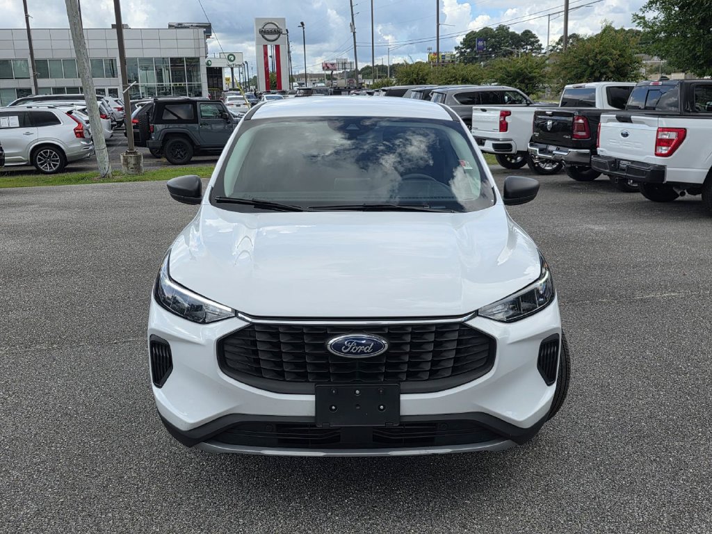 Used 2025 Ford Escape Active FWD image 2