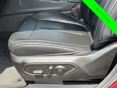 Used 2023 Jeep Grand Cherokee Limited AWD/4WD image 5