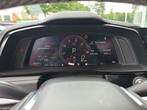 Used 2020 Chevrolet Corvette Stingray Preferred Cpe w/ 2LT Preferred Equipment Group RWD image 18