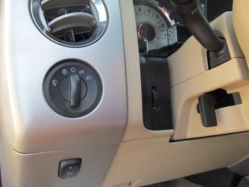 Used 2010 Ford Expedition Eddie Bauer AWD/4WD image 12