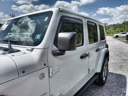 Used 2024 Jeep Wrangler Unlimited Sahara w/ Safety Group AWD/4WD image 11