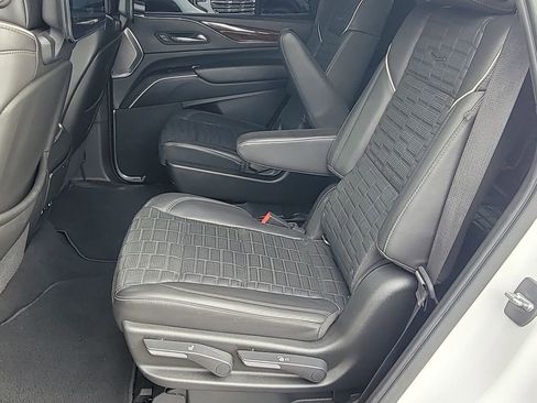 Certified 2021 Cadillac Escalade Sport Platinum image 25