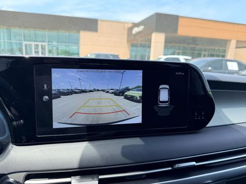Used 2024 Hyundai Palisade SEL FWD image 18