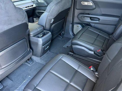 New 2027 Kia Telluride SX Prestige AWD/4WD image 12