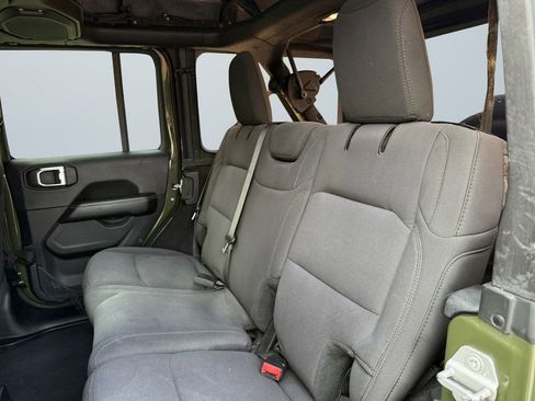 Used 2021 Jeep Wrangler Unlimited Sahara image 13