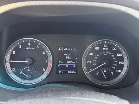 Used 2017 Hyundai Tucson Value AWD/4WD image 8