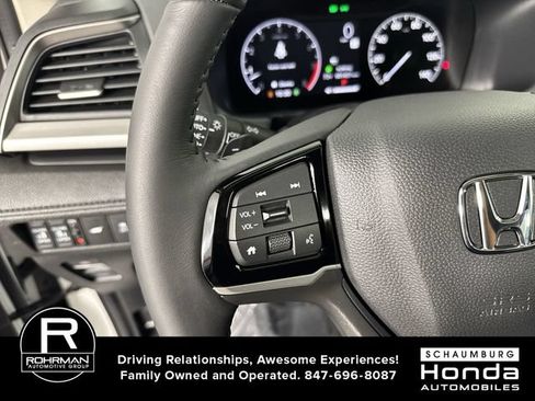 Used 2026 Honda Odyssey EX-L image 11