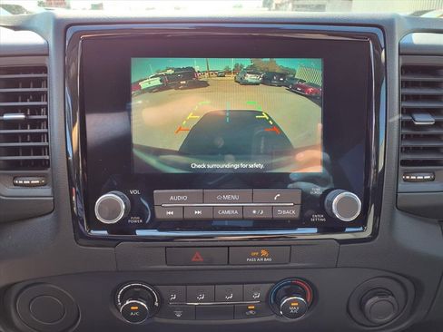 Used 2022 Nissan Frontier S image 4