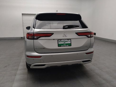 Used 2024 Mitsubishi Outlander SE image 6