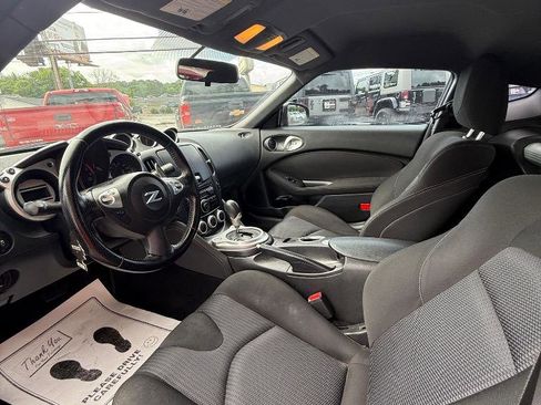 Used 2011 Nissan 370Z Coupe RWD image 14
