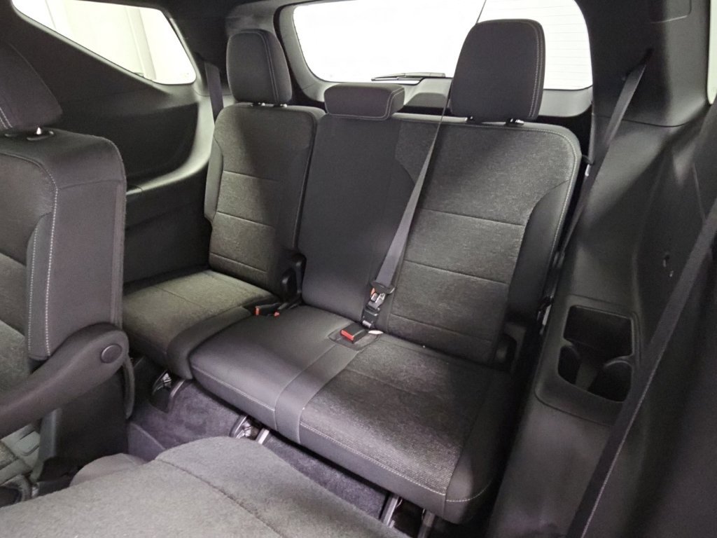 Certified 2026 Chevrolet Traverse LT FWD image 32