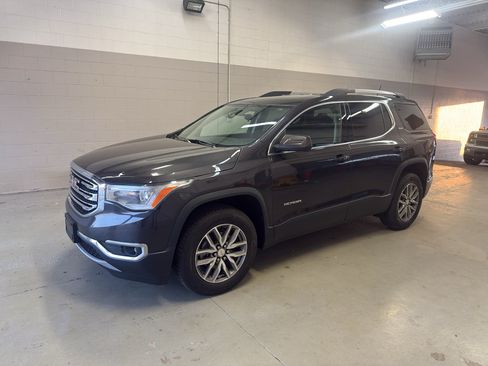 Used 2017 GMC Acadia SLE AWD/4WD image 3