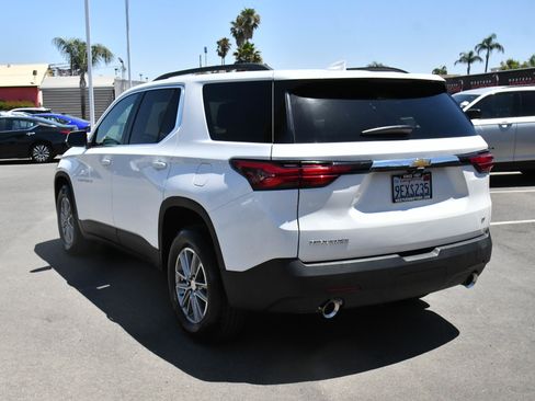 Used 2023 Chevrolet Traverse LT FWD image 6