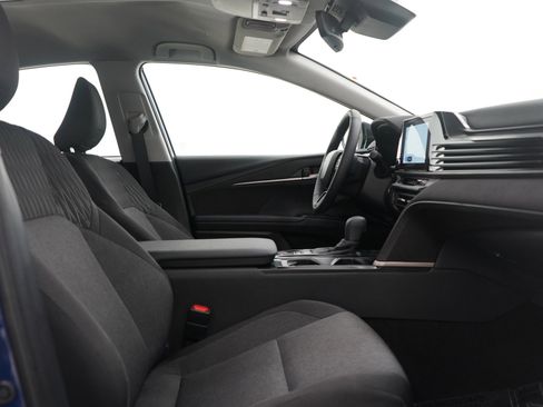 Used 2026 Toyota Camry LE image 11