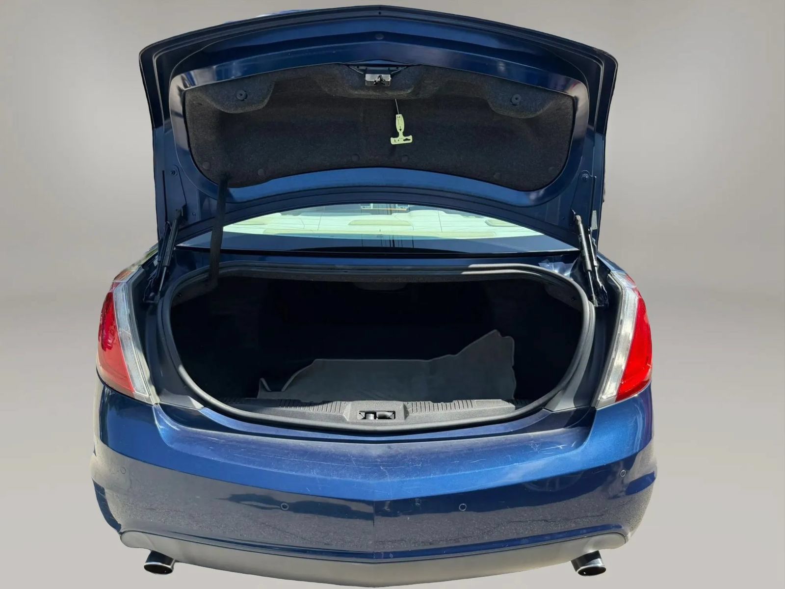 Used 2012 Lincoln MKS FWD image 30