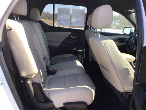 Used 2023 Chevrolet Traverse LS w/ Safety Package image 15