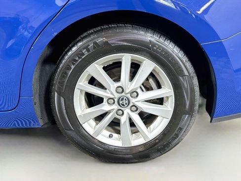 Used 2025 Toyota Camry LE FWD image 28