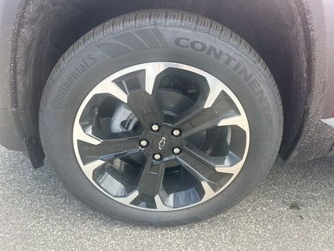 New 2026 Chevrolet Equinox LT w/ LPO, Floor Liner Package AWD/4WD image 10