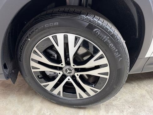 New 2025 Mercedes-Benz GLB 250 4MATIC image 28