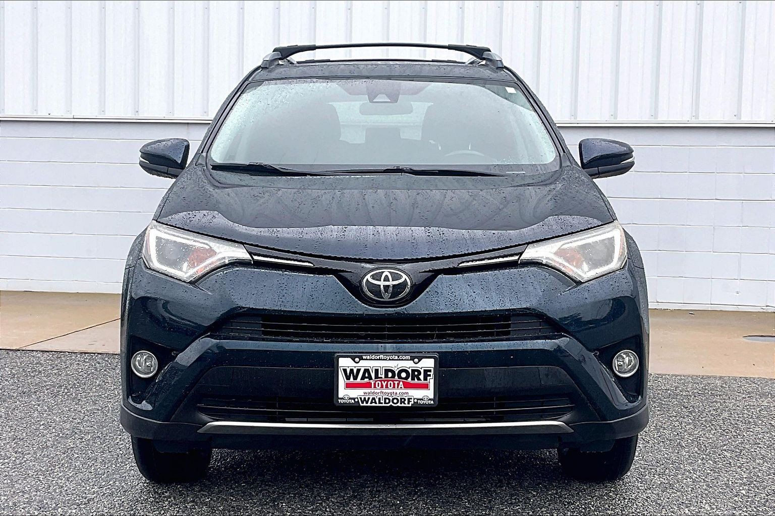 Used 2018 Toyota RAV4 XLE w/ Plus Extra Value Package AWD/4WD image 3