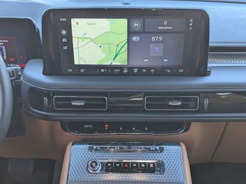 New 2025 Lincoln Aviator Black Label image 16