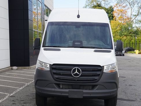 New 2025 Mercedes-Benz Sprinter 2500 image 2