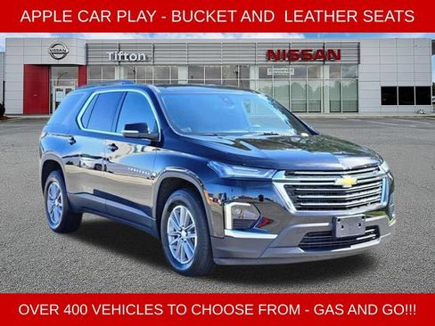 Used 2023 Chevrolet Traverse LT FWD image 1