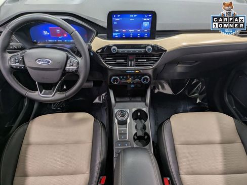 Used 2022 Ford Escape Titanium w/ Titanium Premium Package image 24