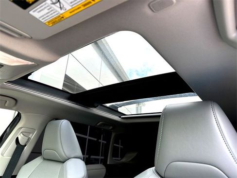 Used 2024 Toyota RAV4 Limited w/ Advanced Technology Package image 17