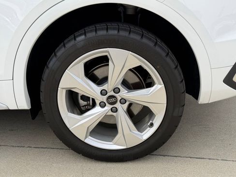 Used 2024 Audi Q5 2.0T Premium Plus w/ Premium Plus Package image 17