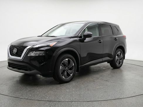 Used 2025 Nissan Rogue SV AWD/4WD image 2