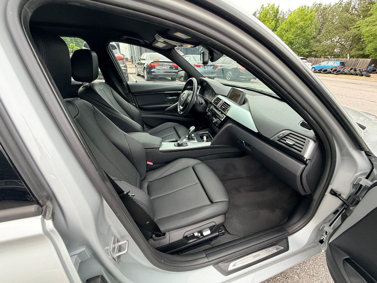 Used 2016 BMW 328i Sedan RWD image 14