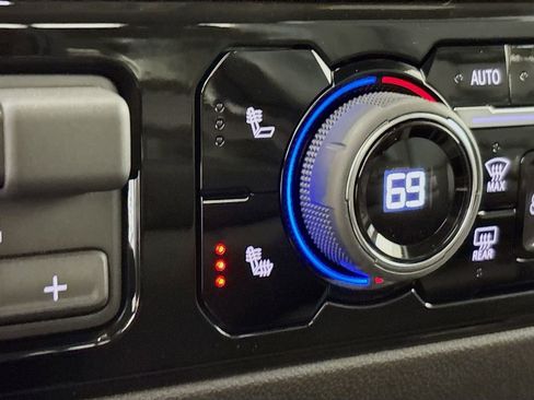 New 2026 Chevrolet Silverado 2500 LT image 19