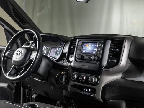 Used 2022 RAM 2500 Tradesman w/ Chrome Appearance Group image 23