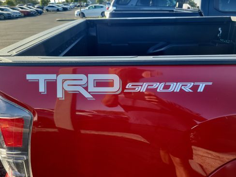 Used 2023 Toyota Tacoma TRD Sport image 11