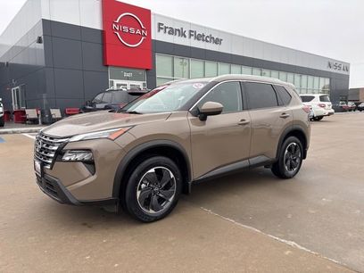 Used 2024 Nissan Rogue SV w/ SV Premium Package