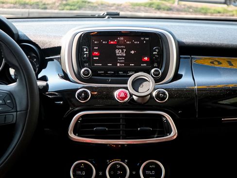 Used 2016 FIAT 500X Lounge image 30