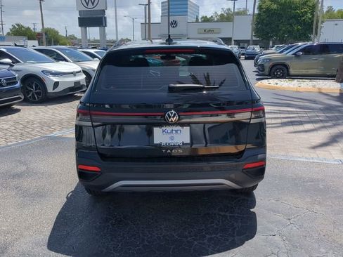 Certified 2025 Volkswagen Taos S FWD image 4