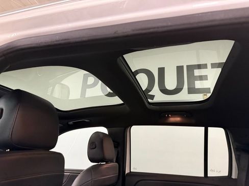 Used 2021 Mercedes-Benz GLB 250 4MATIC image 19